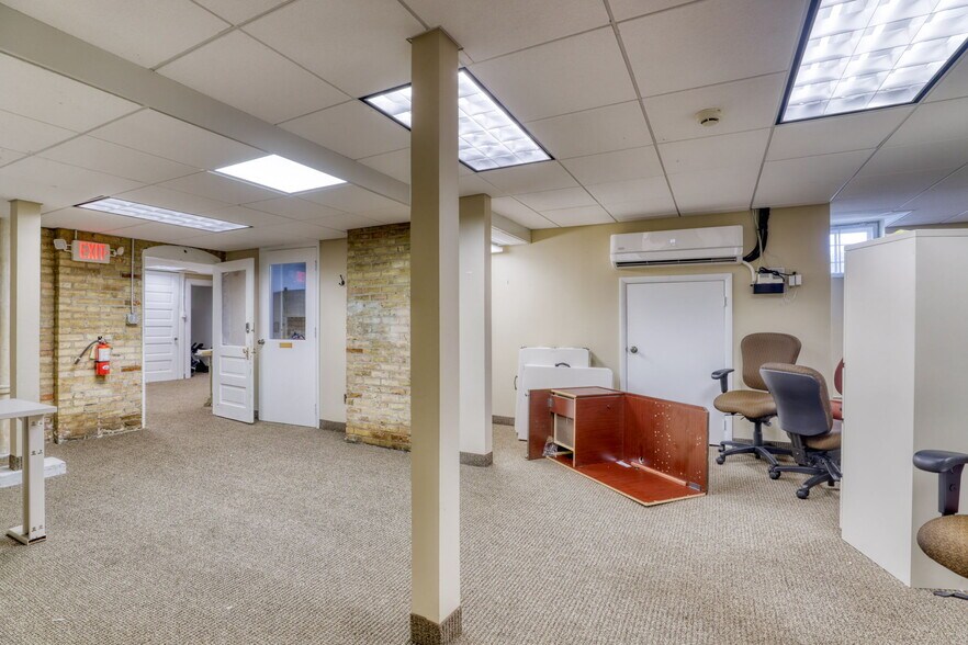 More Photos Of 2722 Park Ave, Minneapolis Office Residential For Sale