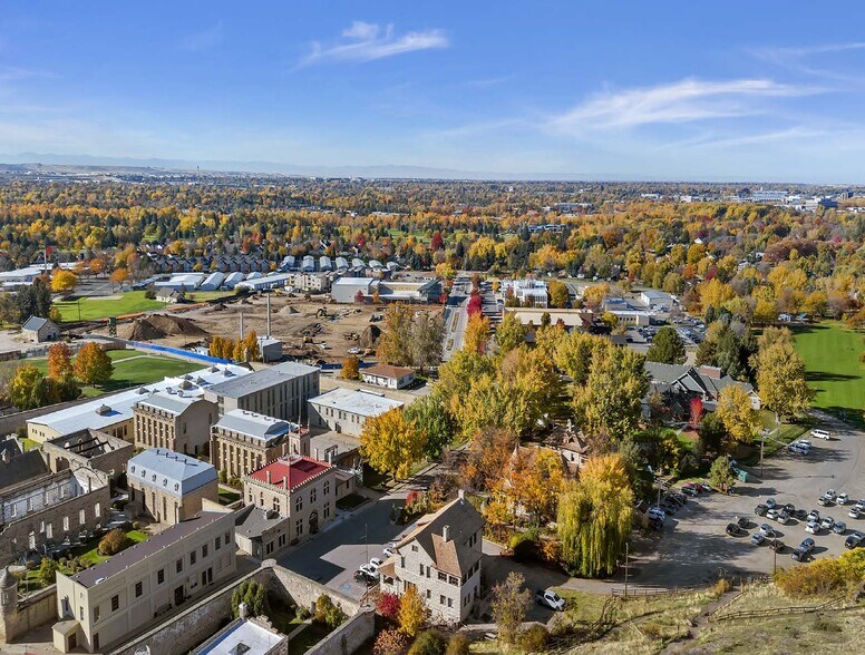 More Photos Of 2444 E Old Penitentiary Rd, Boise Office For Lease