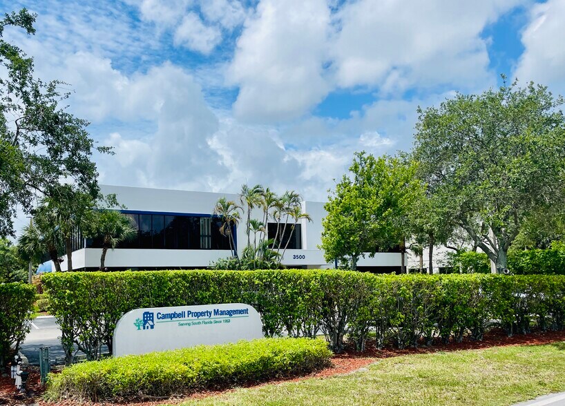 More Photos Of 3500 Gateway Dr, Pompano Beach Office For Lease