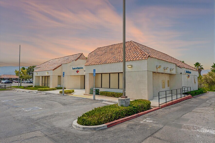 More Photos Of 2495 Lakeshore Dr, Lake Elsinore Bank For Sale