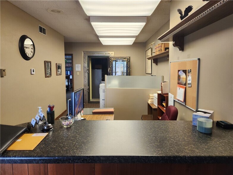 More Photos Of 104 Main St, Black River Falls Flex For Sale