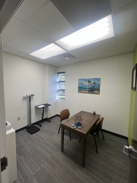 More Photos Of 11808 Kingston Pike, Knoxville Medical For Lease