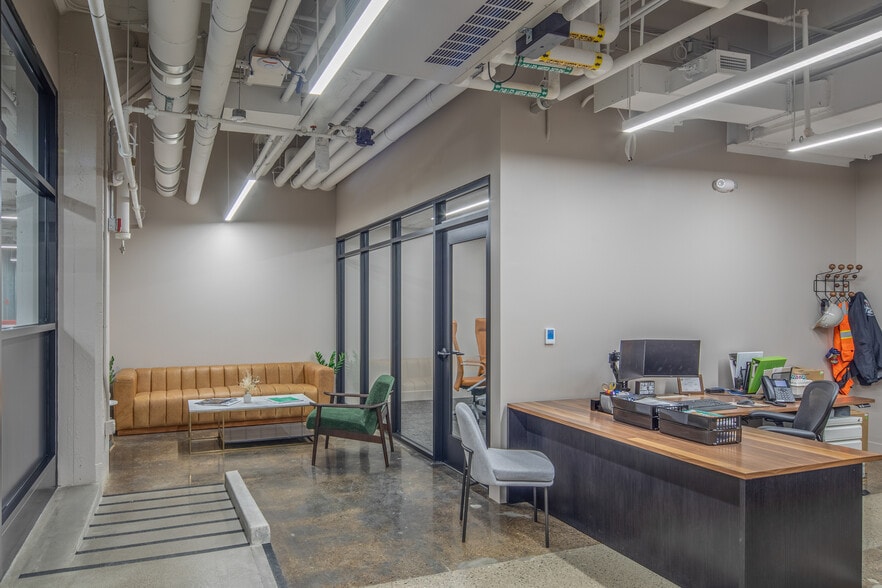 More Photos Of 1020-1090 N Capitol Ave, Indianapolis Loft Creative Space For Lease