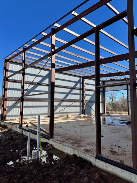 More Photos Of 6825 N Harvey Ave, Oklahoma City Industrial For Sale