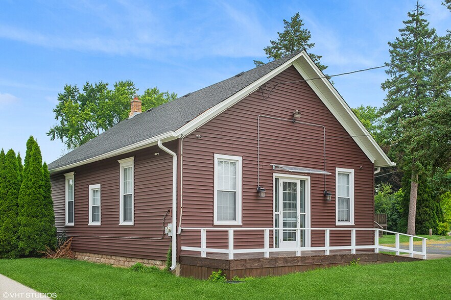 More Photos Of 240 Olde Half Day Rd, Lincolnshire Religious Facility For Sale