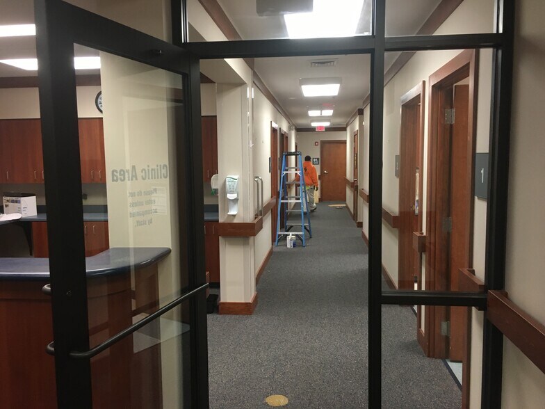 More Photos Of 120 Dillon Dr, Spartanburg Medical For Lease