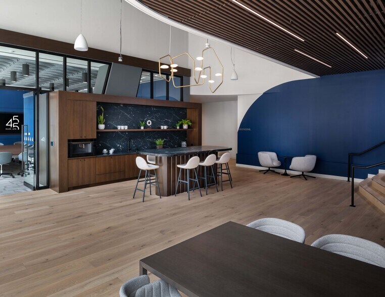 More Photos Of 455 Massachusetts Ave NW, Washington Office For Lease