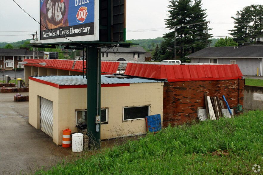 More Photos Of 3975 Teays Valley Rd, Hurricane Carwash For Sale