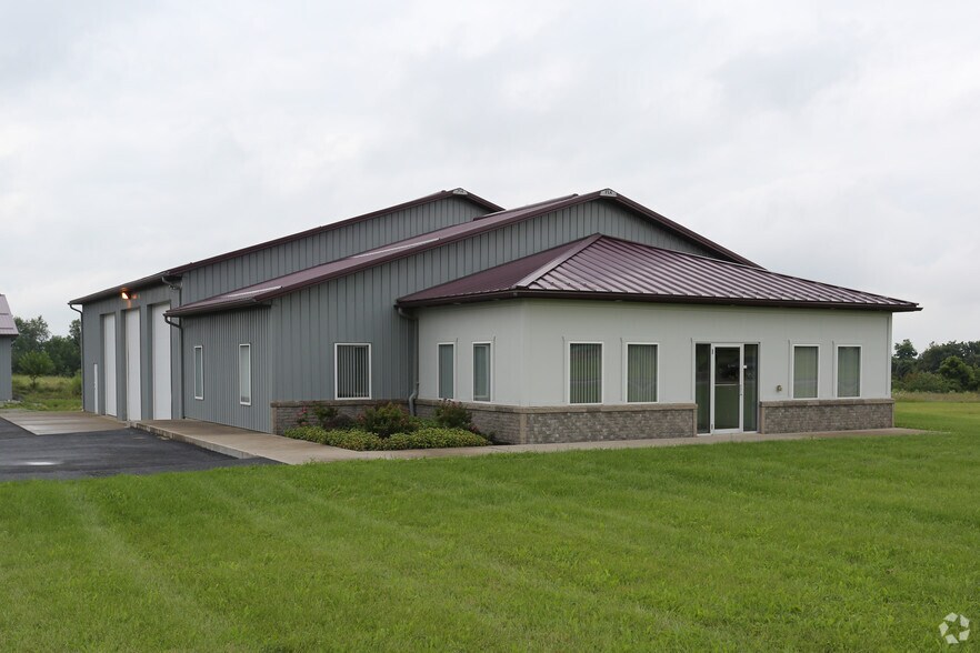 More Photos Of 5773 E Main Street Rd, Batavia Warehouse For Lease