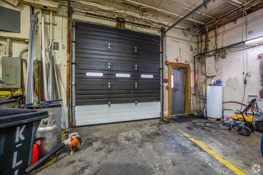 More Photos Of 10 Furnace St, Stanhope Manufacturing For Lease