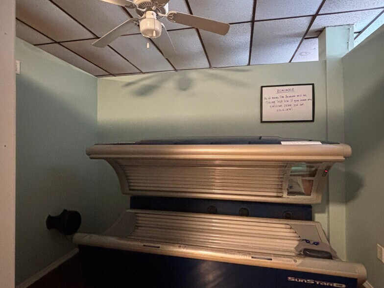 More Photos Of 206 W Main St, Mc Arthur Flex For Sale