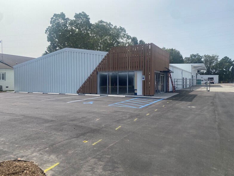 More Photos Of 3555 Meeting Street Rd, North Charleston Unknown For Lease