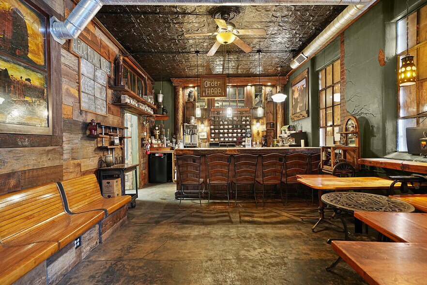 More Photos Of 424 Walbridge St, Kalamazoo Industrial For Sale