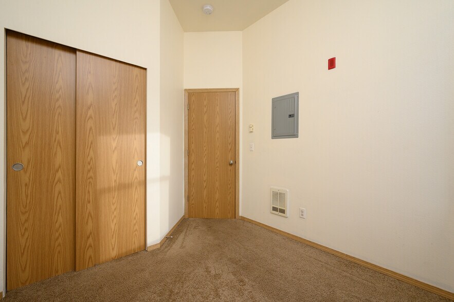 More Photos Of 707-709 S I St, Tacoma Apartments For Sale