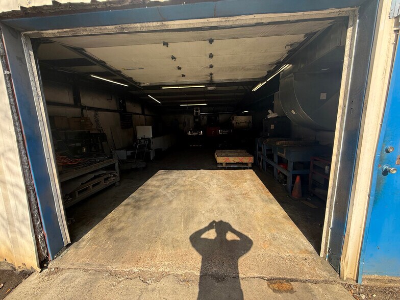 More Photos Of , Shreveport Flex For Sale