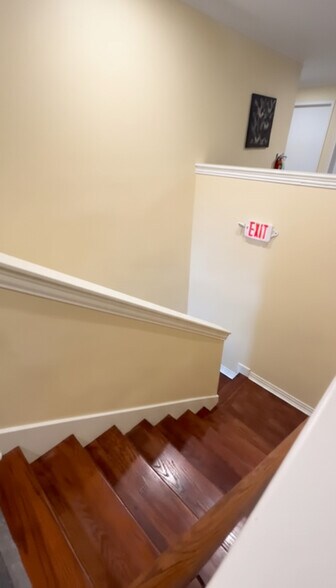 More Photos Of 918 Oak Glen Dr, Houston Industrial For Lease