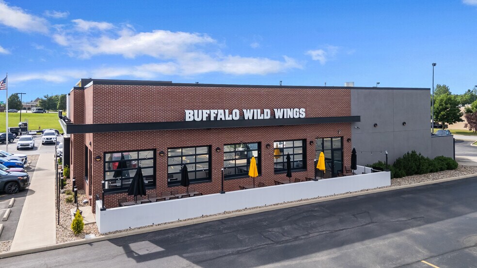 More Photos Of 1830 E Main St, Ashland Restaurant For Sale