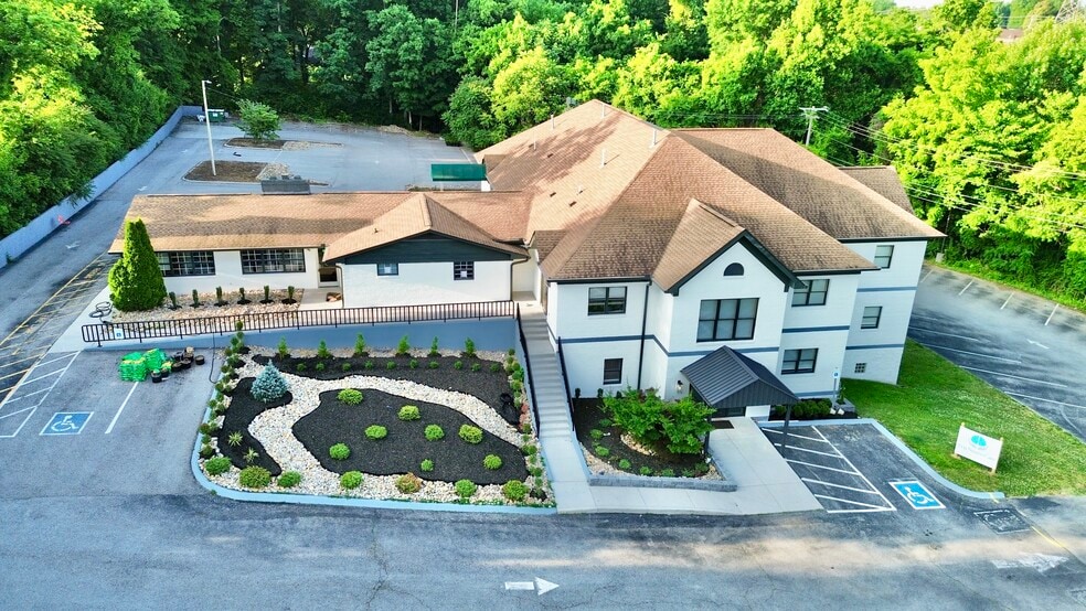 Primary Photo Of 1028 Old Cedar Bluff Rd, Knoxville Office For Lease