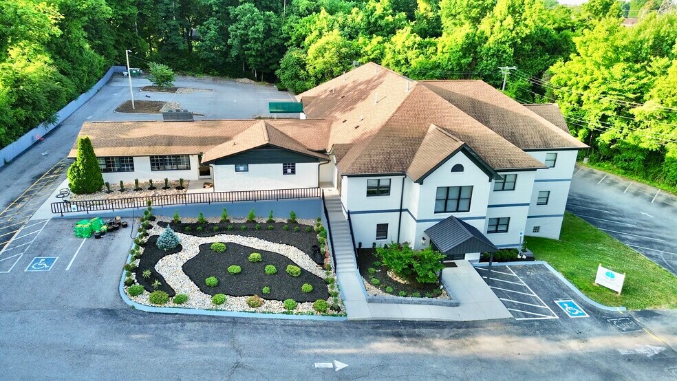Primary Photo Of 1028 Old Cedar Bluff Rd, Knoxville Office For Lease