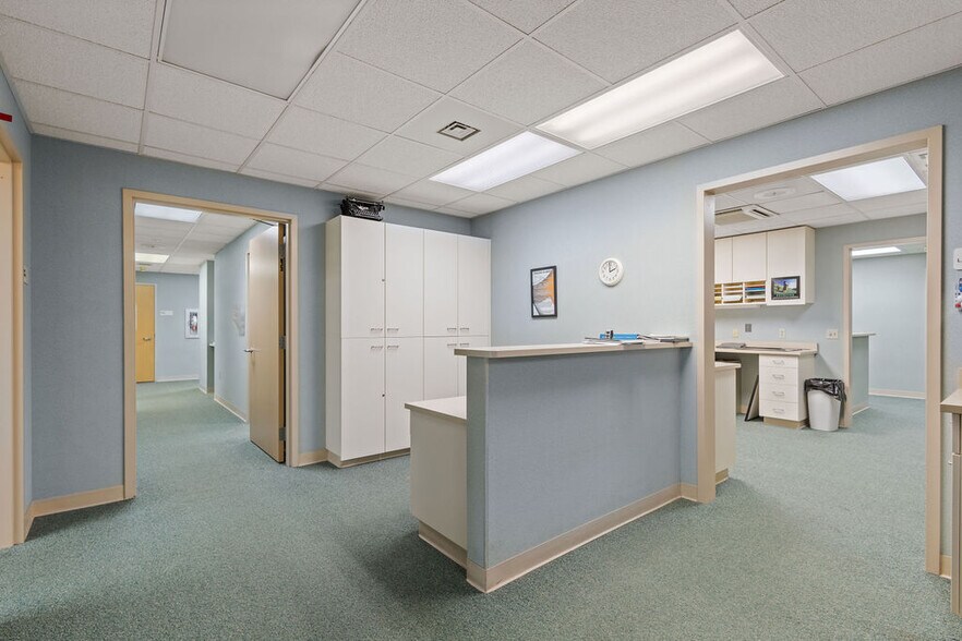 More Photos Of 2559 37th Ave, Columbus Medical For Sale