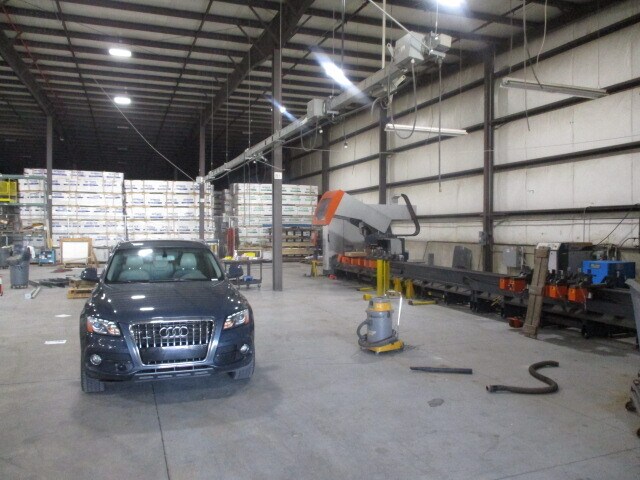 More Photos Of 8191 Logistic Dr, Zeeland Distribution For Lease