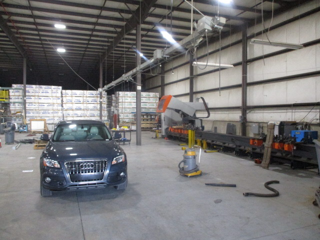 More Photos Of 8191 Logistics Dr, Zeeland Distribution For Lease