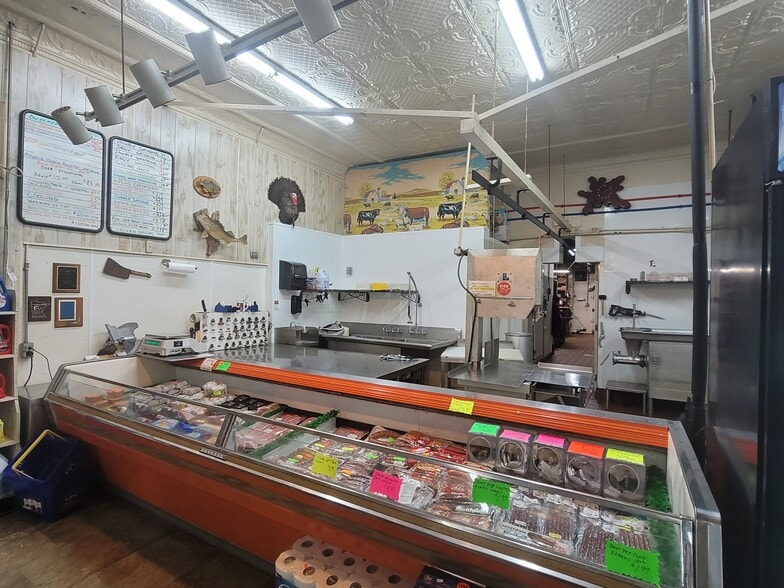 More Photos Of 153 Main St, Bowlus Convenience Store For Sale