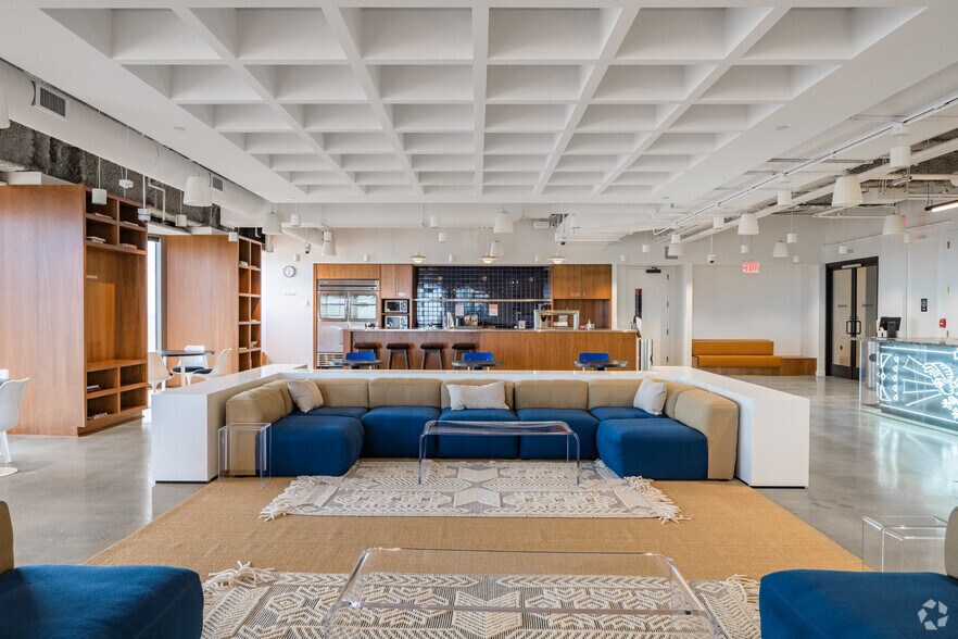 More Photos Of 211 N Broadway, Saint Louis Office For Lease