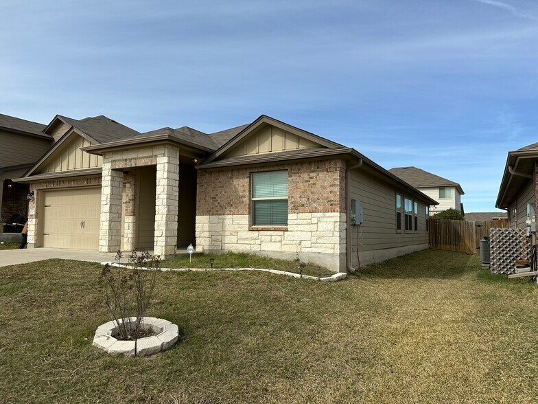 More Photos Of 104 Green Jay Dr, Jarrell Specialty For Sale
