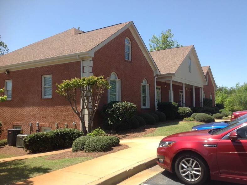 More Photos Of 997 Commerce Dr SW, Conyers Medical For Lease