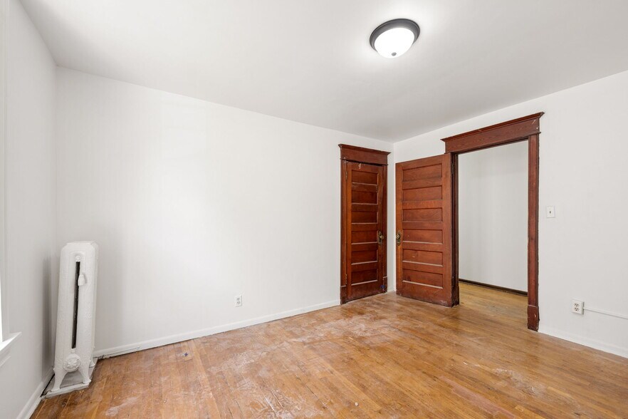 More Photos Of 934 Ashland Ave, Saint Paul Multifamily For Sale