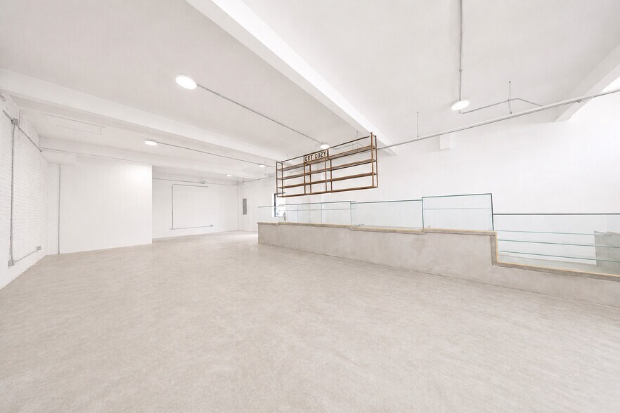 More Photos Of 9302 4th Ave, Brooklyn Freestanding For Sale