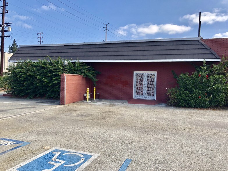 More Photos Of 3912 Eagle Rock Blvd, Los Angeles Office For Lease