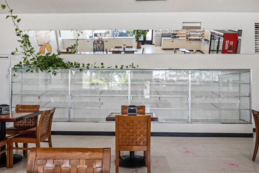 More Photos Of 33027 Road 159, Ivanhoe General Retail For Sale
