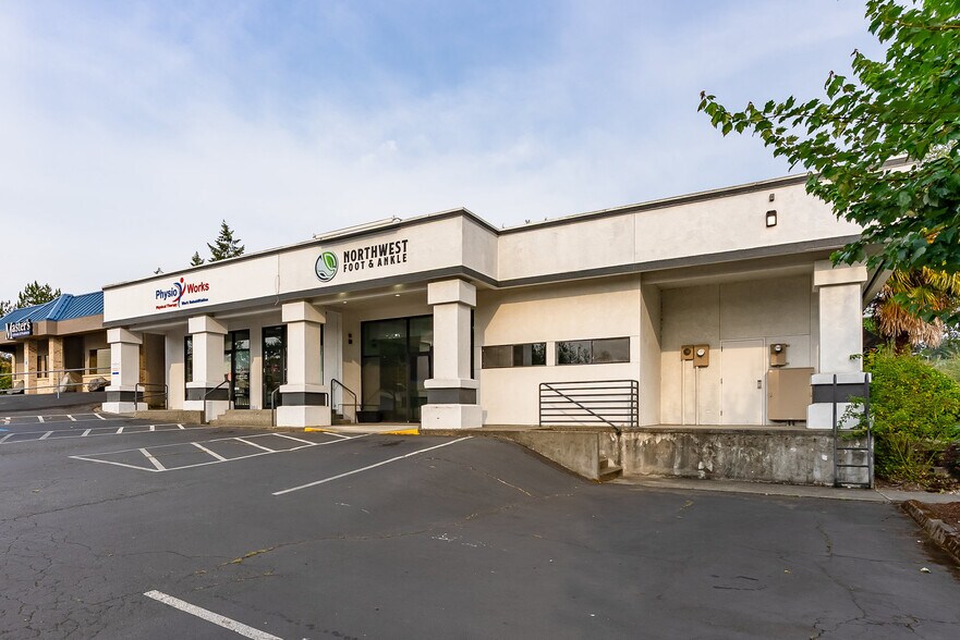More Photos Of 9399 Ridgetop Blvd NW, Silverdale Storefront Retail Office For Lease