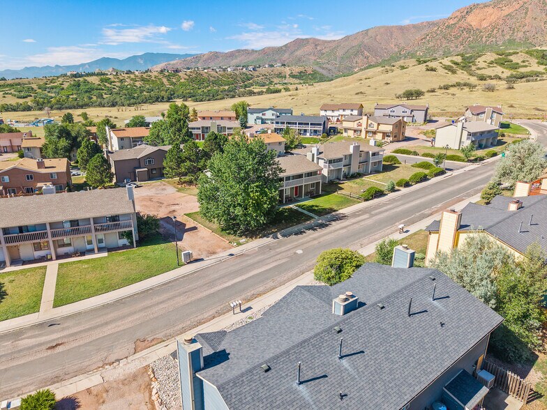 More Photos Of 2350 Split Rock Dr, Colorado Springs Apartments For Sale