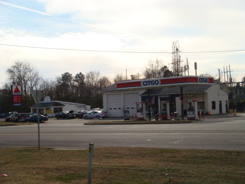 Primary Photo Of 13901 Jefferson Ave, Newport News Service Station For Sale