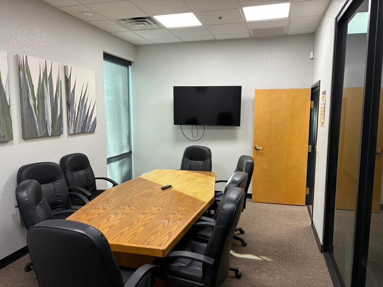 More Photos Of 5801 S McClintock Dr, Tempe Office For Lease