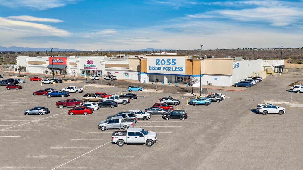 More Photos Of 204 W 5th St, Douglas Unknown For Lease