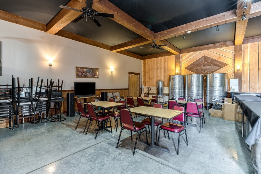 More Photos Of 31101 NE Railroad Ave, Yacolt Winery Vineyard For Sale