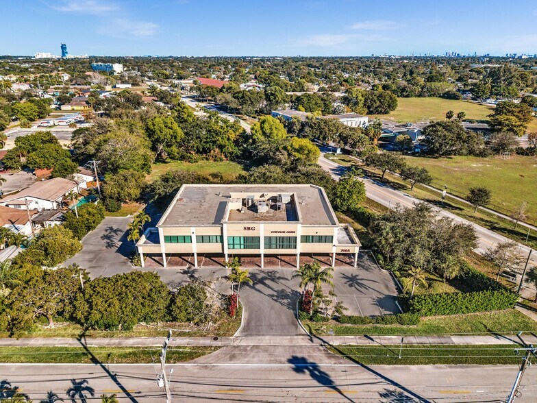 More Photos Of 7665 Davie Road Ext, Davie Office For Lease