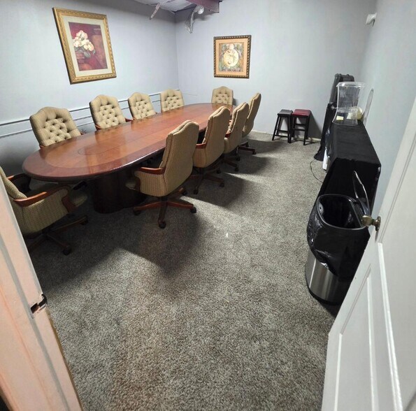 More Photos Of 1746 N Sam Houston Pky W, Houston Flex For Lease