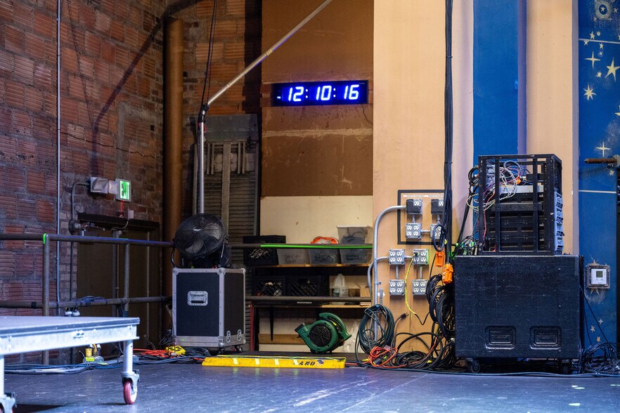 More Photos Of 230 Main St, Hobart Movie Radio TVStudio For Sale