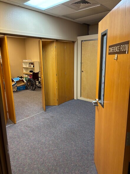 More Photos Of 2002 N Stockton Hill Rd, Kingman Medical For Sale