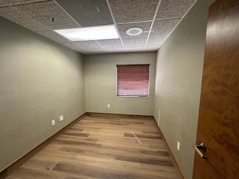 More Photos Of 640 S Lake St, Leesburg Medical For Lease