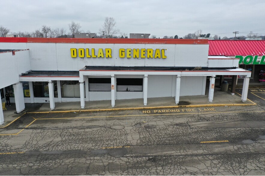 More Photos Of 539 Valley Dr, Oceana Storefront For Lease