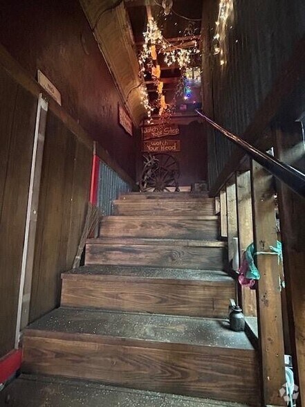 More Photos Of 107 N Kent St, Gorman Storefront Retail Residential For Sale