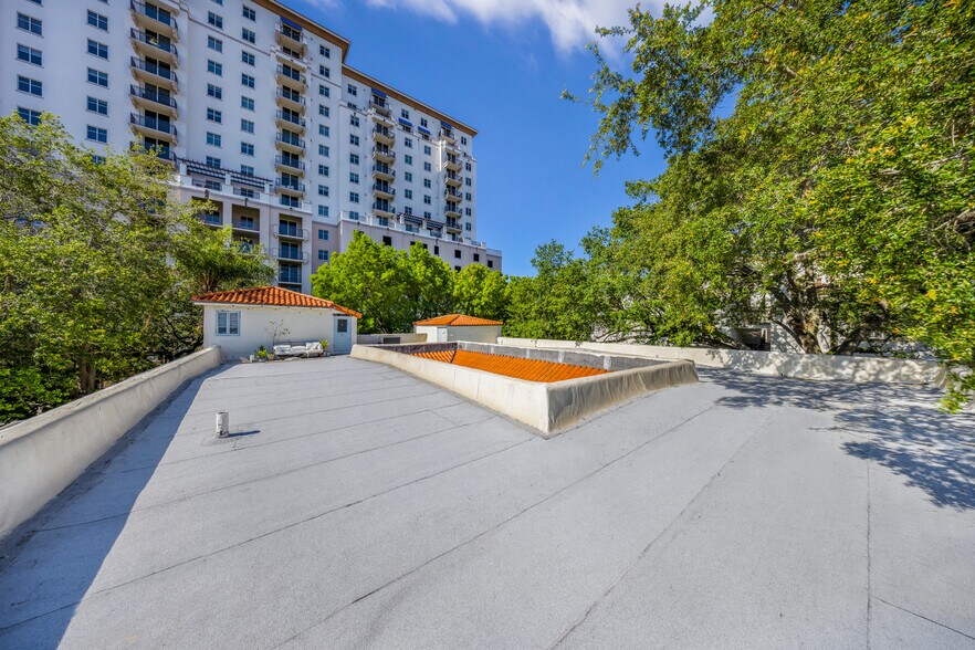 More Photos Of 315 Navarre Ave, Coral Gables Apartments For Sale