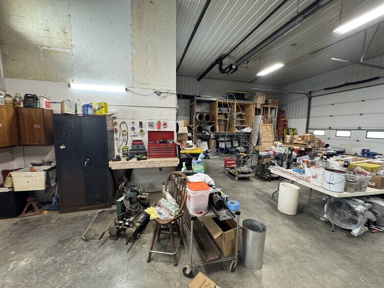 More Photos Of 4070 E Brigham Rd, Blue Mounds Office For Sale