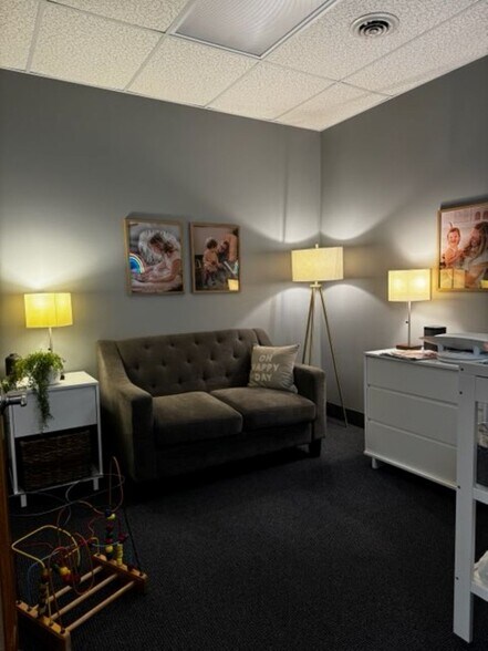 More Photos Of 3510 8th St NW, Rochester Office For Lease